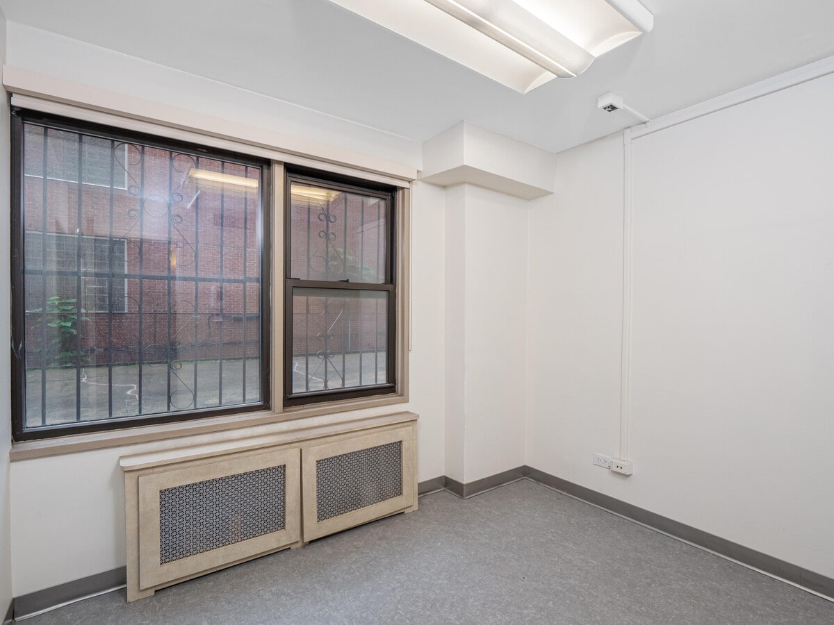 333 E 34th St, New York, NY 10016 - Lot 1ABC - - Photo intérieure - Image 2 of 5