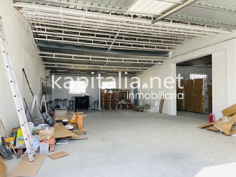 Industriel/Logistique dans Xàtiva, Valencia à vendre - Photo principale – Image 2 sur 8