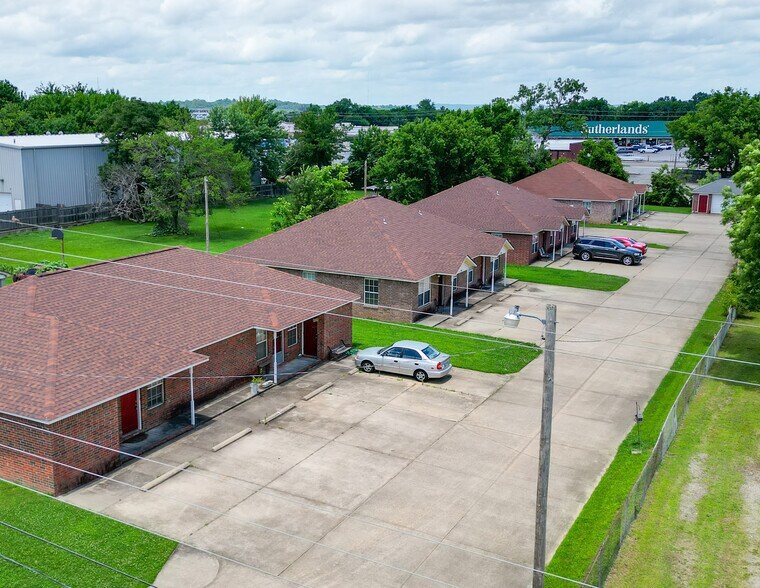 1851 Brazil Ave, Fort Smith, AR à vendre - Photo de l’immeuble – Image 2 sur 7
