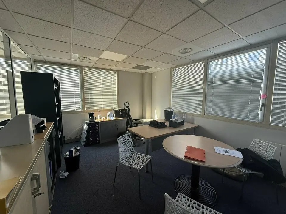 Bureau dans Bois-Guillaume à vendre Photo intérieure– Image 1 sur 10