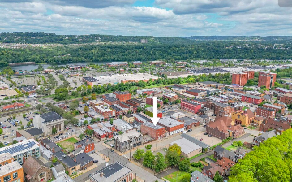 215-219 E 9th Ave, Homestead, PA à vendre - Photo de l’immeuble – Image 3 sur 3