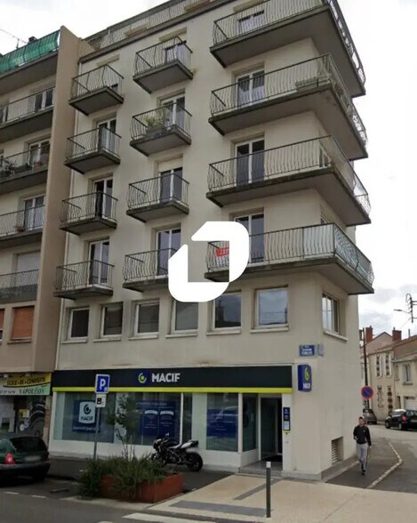 Bureau dans La Roche-sur-Yon à vendre - Photo de l’immeuble – Image 3 sur 11