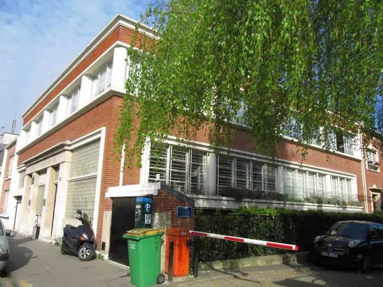 Bureau dans Paris à louer - Photo de l’immeuble – Image 1 sur 8