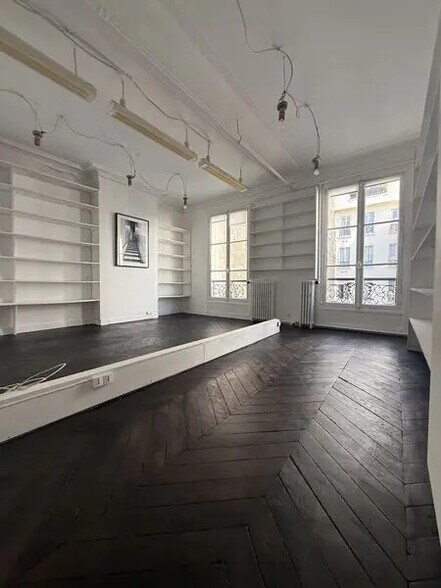 Bureau dans Paris à louer - Photo de l’immeuble – Image 1 sur 6