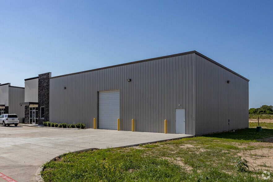 19960 Franz Rd, Katy, TX à louer - Photo de l’immeuble – Image 2 sur 2