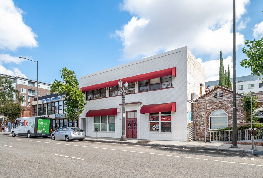 334 N Central Ave, Glendale, CA à vendre - Photo de l’immeuble – Image 2 sur 21