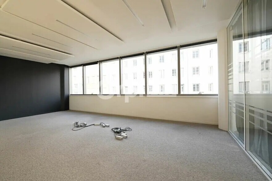 Bureau dans Lyon à louer - Photo de l’immeuble – Image 1 sur 10