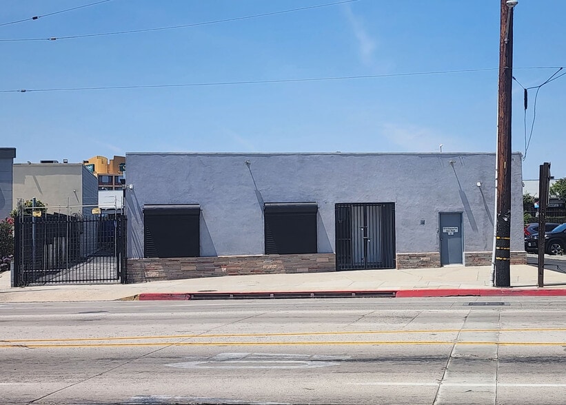 8019 E Slauson Ave, Montebello, CA à vendre - Photo de l’immeuble – Image 1 sur 2