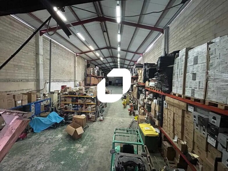 Local d’activités dans Bagnolet à louer - Photo de l’immeuble – Image 2 sur 12