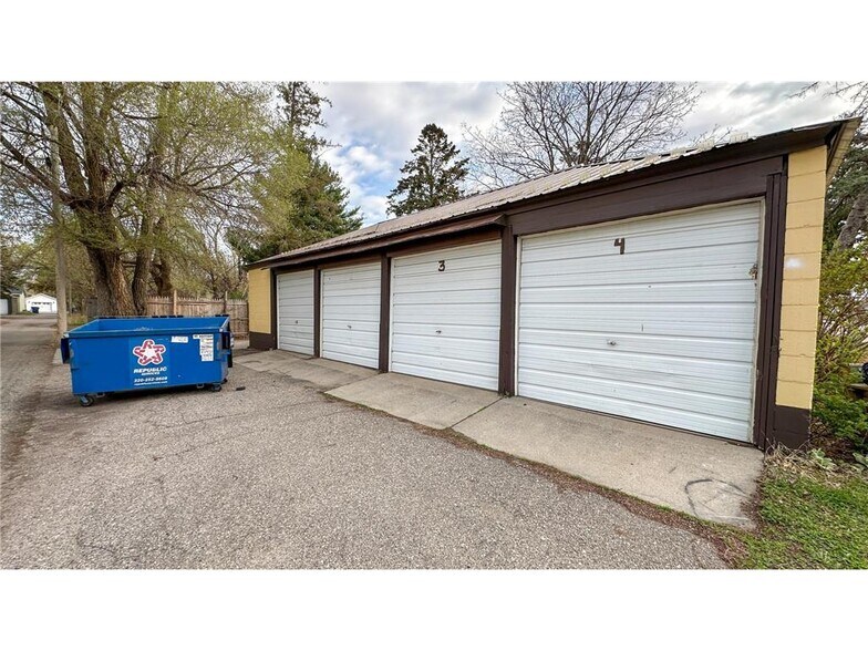 1203 2nd St N, Saint Cloud, MN à vendre - Photo de l’immeuble – Image 3 sur 10