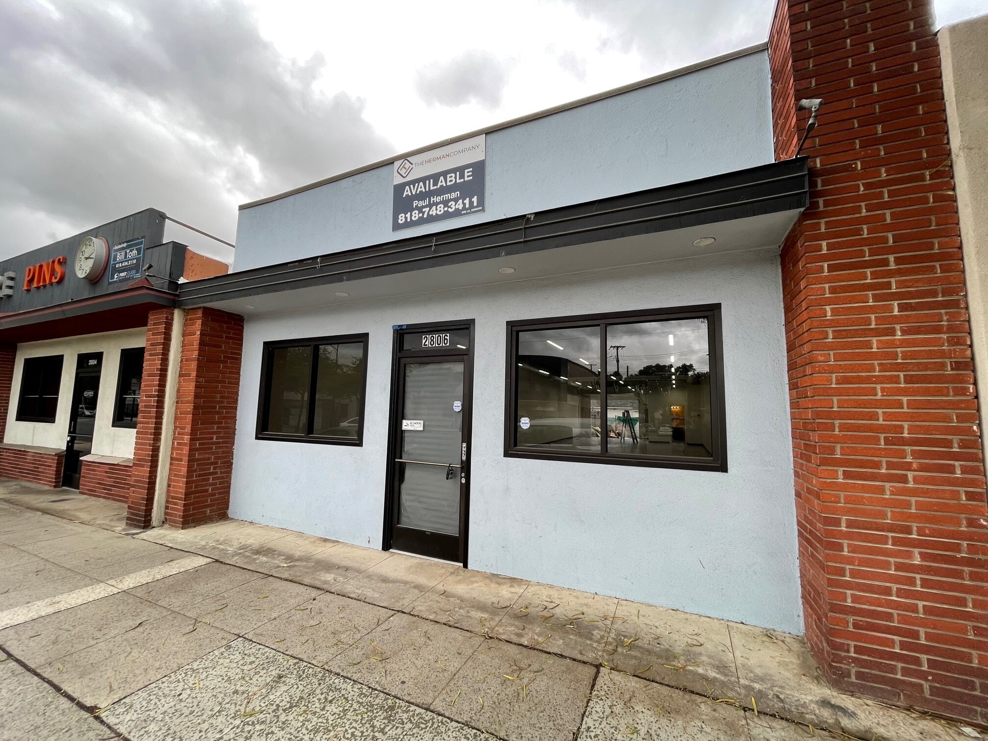 2806 W Burbank Blvd, Burbank, CA à louer Photo de l’immeuble– Image 1 sur 8