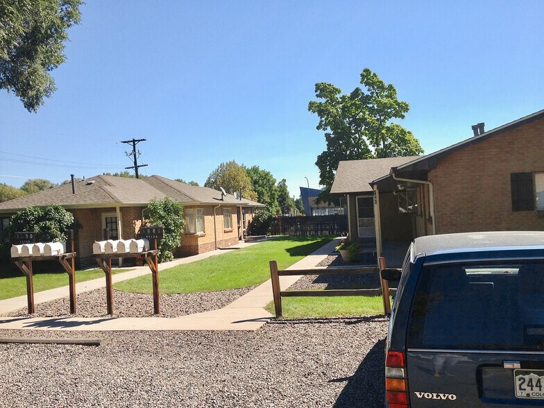 1690 Yukon St, Lakewood, CO à vendre - Photo de l’immeuble – Image 3 sur 14