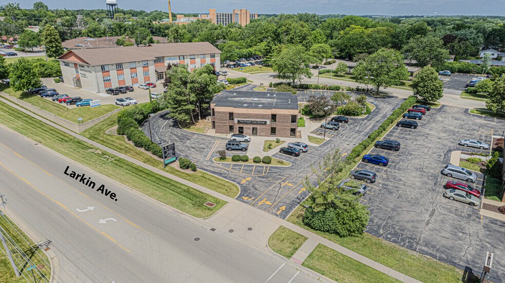 1815 Grandstand, Elgin, IL à vendre - Photo de l’immeuble – Image 3 sur 7