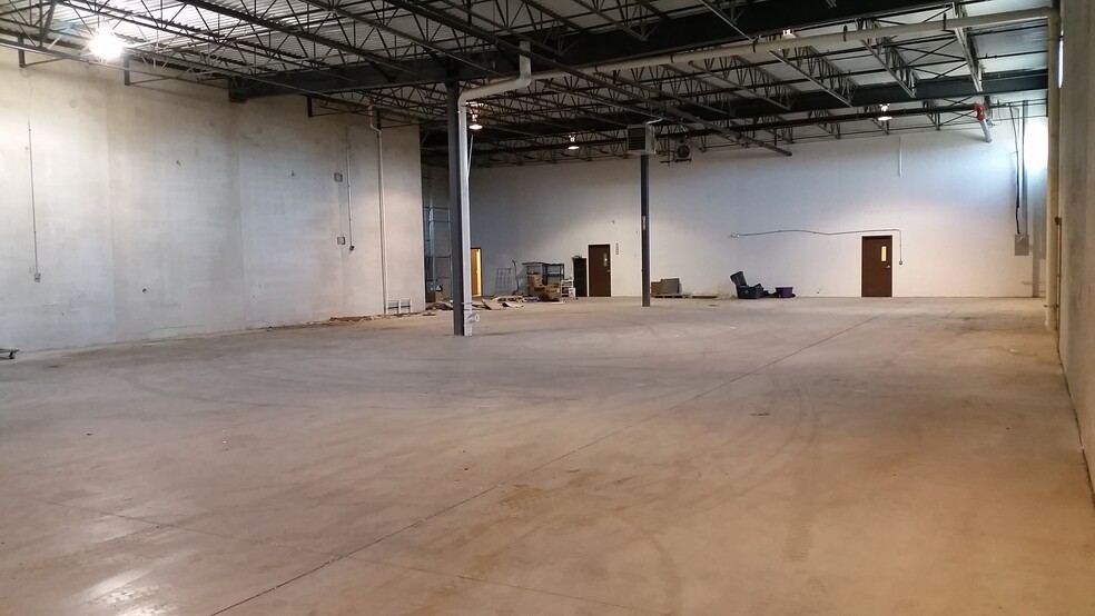 11560 W 184th Place Suite A, Orland Park, IL à louer - Photo de l’immeuble – Image 3 sur 20