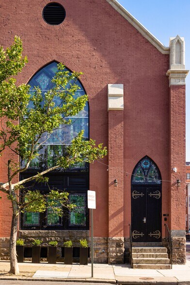 3127 E Baltimore St, Baltimore, MD à louer - Photo de l’immeuble – Image 3 sur 5