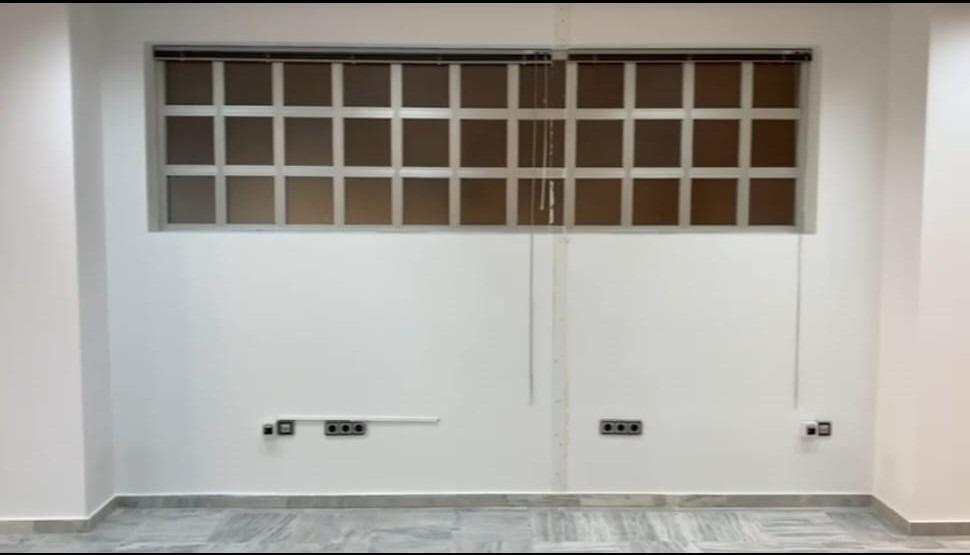 Bureau dans SEVILLA, Sevilla à louer - Photo de l’immeuble – Image 3 sur 10