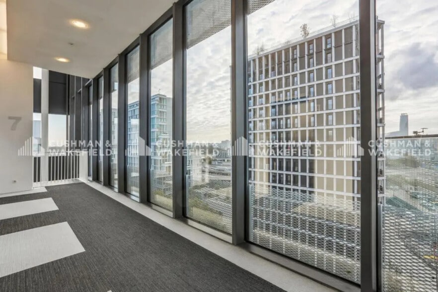 2-8 Rue Albert Einstein, Paris à louer - Photo de l’immeuble – Image 3 sur 10