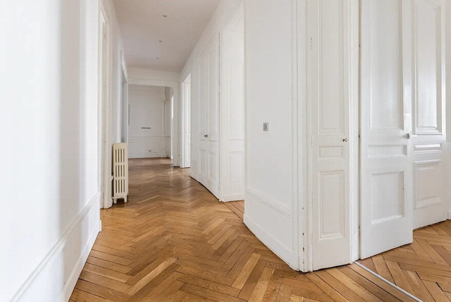 Bureau dans Paris à louer - Photo de l’immeuble – Image 2 sur 4