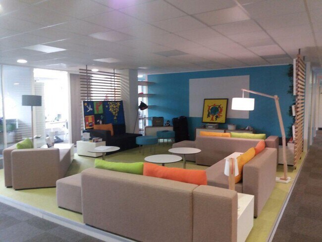 Plus de détails pour Bureau à louer