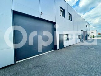 Plus de détails pour Local d'activités à louer