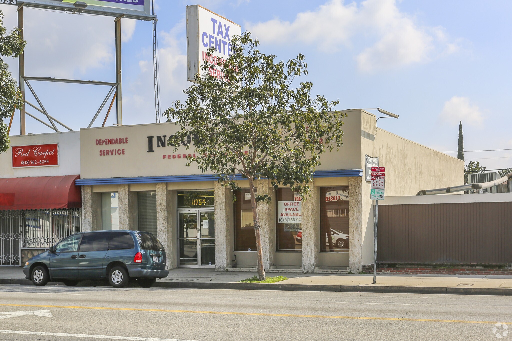11754 Victory Blvd, North Hollywood, CA à vendre Photo principale– Image 1 sur 3