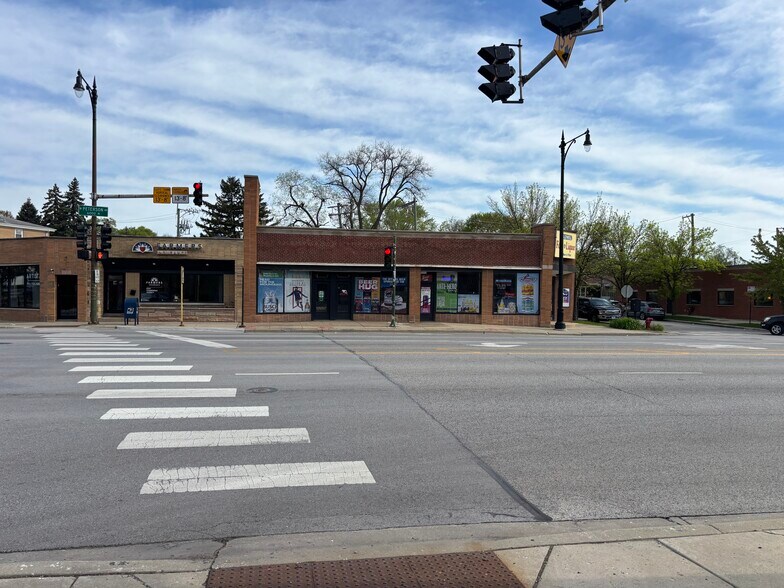 4132-4138 W Peterson Ave, Chicago, IL à louer - Photo de l’immeuble – Image 2 sur 8