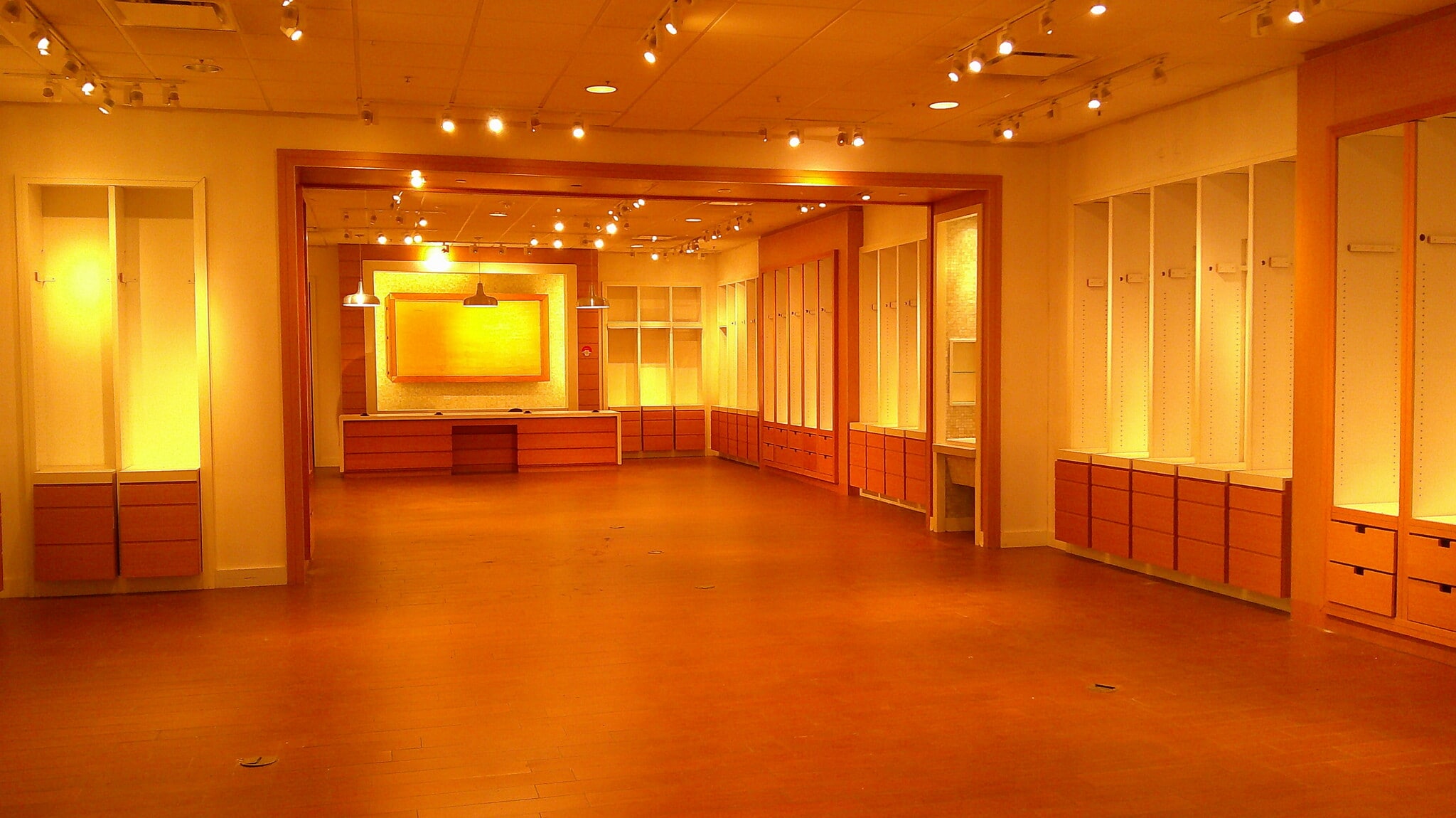 2086 Newpark Mall, Newark, CA à louer Photo intérieure– Image 1 sur 1