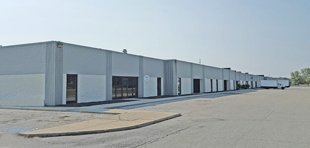 1811 Executive Dr, Indianapolis, IN à louer - Photo de l’immeuble – Image 3 sur 4