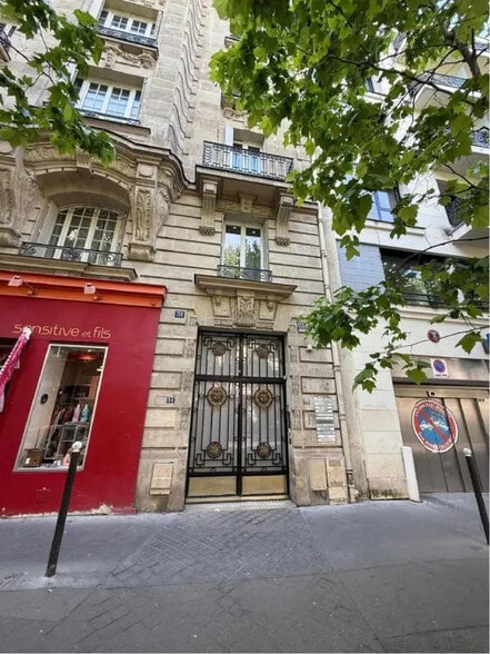 31 Rue Faidherbe, Paris à louer - Photo de l’immeuble – Image 1 sur 20