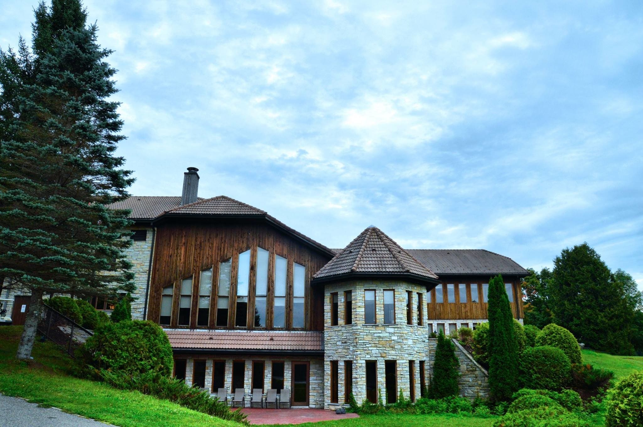 2255 Rte 327, Grenville-sur-la-rouge, QC à vendre Photo principale– Image 1 sur 10