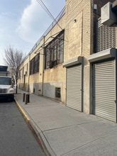 830 Barry St, Bronx, NY à vendre Photo intérieure– Image 2 sur 10