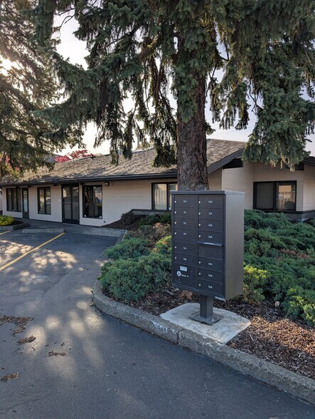 701 N 1st St, Yakima, WA à louer - Photo principale – Image 1 sur 16