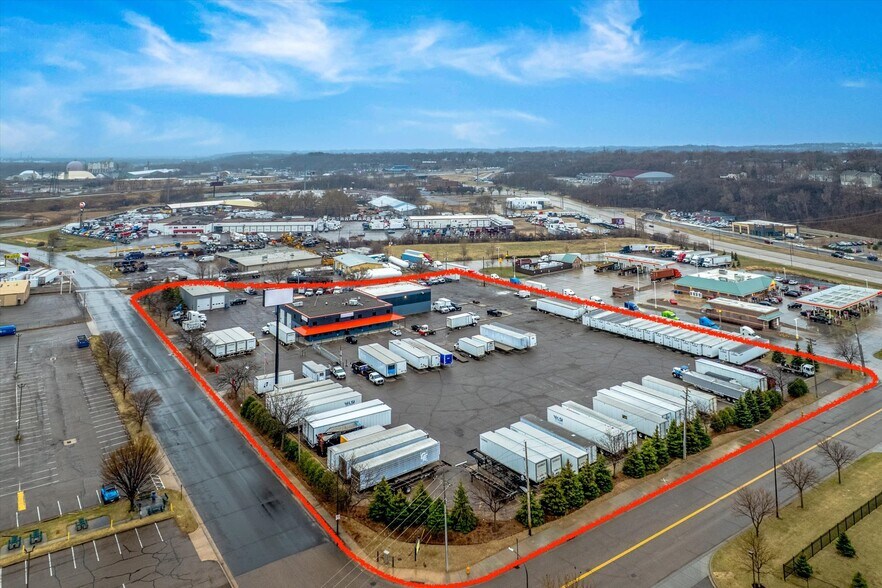 424 Farwell Ave, South Saint Paul, MN à vendre - Photo de l’immeuble – Image 2 sur 7