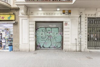 Local commercial dans Barcelone, Barcelona à louer Photo intérieure– Image 1 sur 27