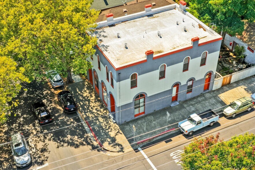 621 E St, San Rafael, CA à vendre - Photo de l’immeuble – Image 3 sur 10