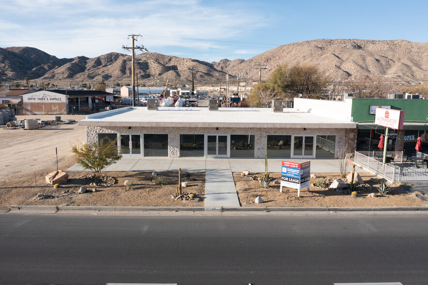 55684 Twentynine Palms Hwy, Yucca Valley, CA à louer - Photo de l’immeuble – Image 1 sur 26