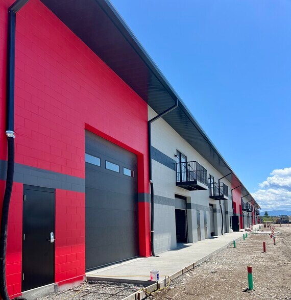 105 Copper Ranch Rd, Belgrade, MT à louer - Photo de l’immeuble – Image 3 sur 47