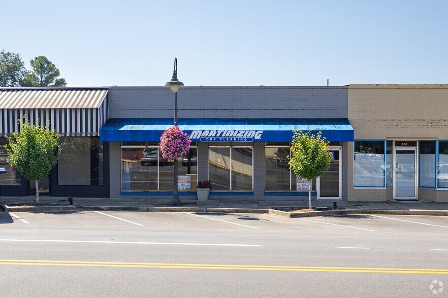 712 Pratt Ave NE, Huntsville, AL à vendre - Photo principale – Image 1 sur 3