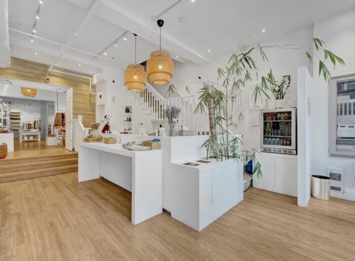 889 Yonge St, Toronto, ON à louer - Photo intérieure – Image 2 sur 11