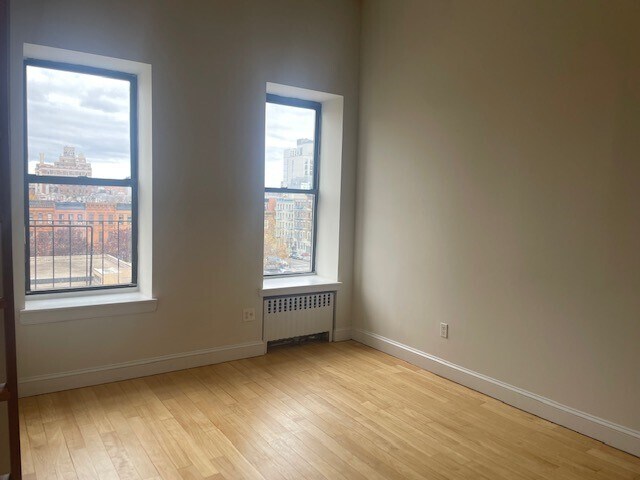 360 W 119th St, New York, NY à vendre - Photo de l’immeuble – Image 2 sur 13