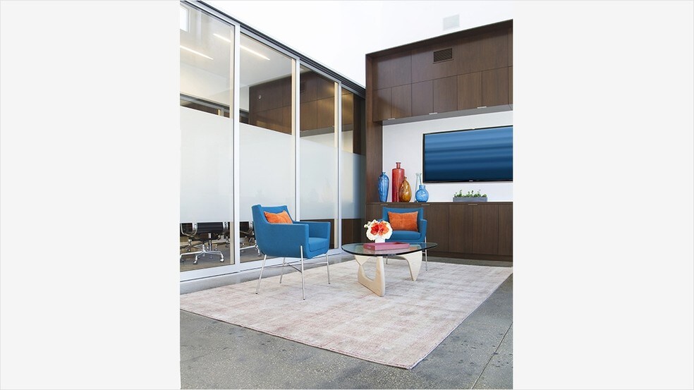 130 Arena St, El Segundo, CA à louer - Photo de l’immeuble – Image 3 sur 11