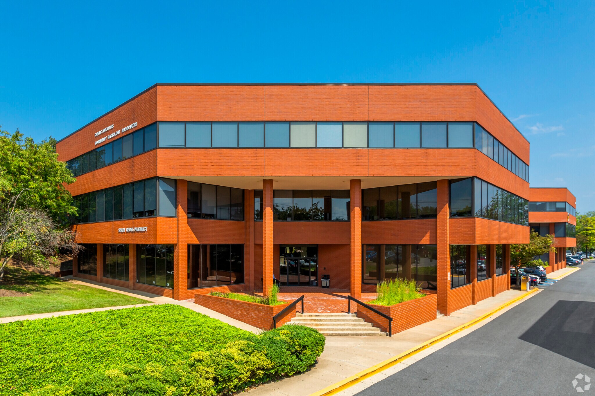 15225 Shady Grove Rd, Rockville, MD à louer Photo principale– Image 1 sur 4