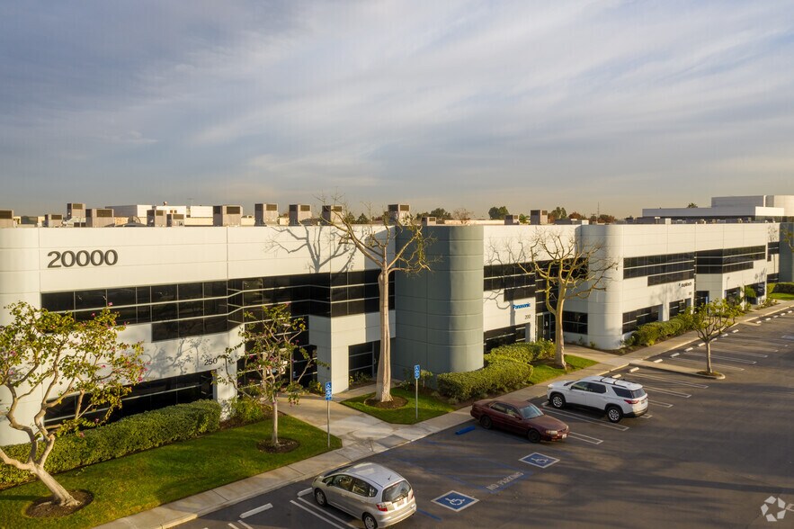 20000 Mariner Ave, Torrance, CA à louer - Photo de l’immeuble – Image 2 sur 4