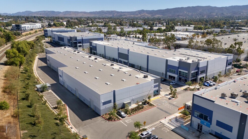 NEC Madera Rd & Easy St, Simi Valley, CA à louer - Photo de l’immeuble – Image 3 sur 21
