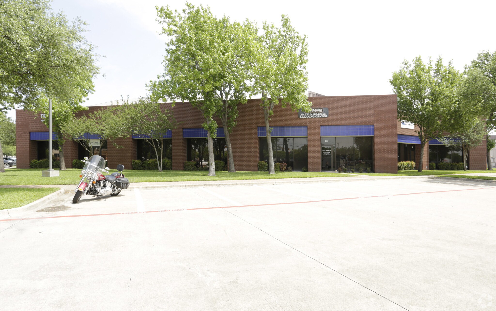 1100 Jupiter Rd, Plano, TX à louer Photo principale– Image 1 sur 19
