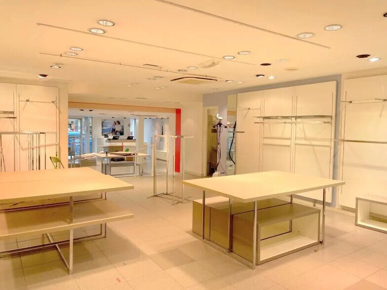 Local commercial dans Poissy à louer - Photo intérieure – Image 3 sur 9