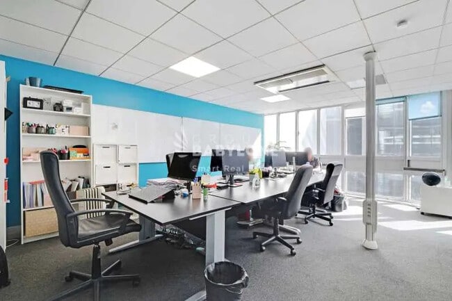 Plus de détails pour 45 Rue Anatole France, Levallois-Perret - Bureau à louer