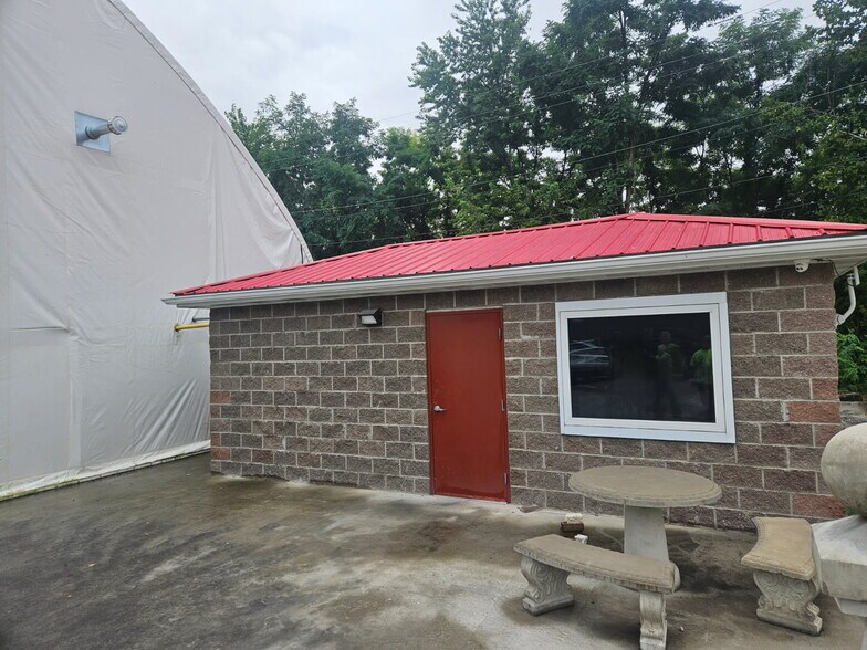 32 Clark St, Greensburg, PA à louer - Photo de l’immeuble – Image 3 sur 7