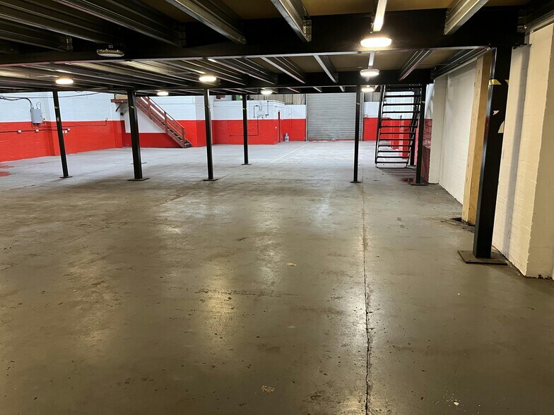 Nelson Ln, Warwick à louer - Photo de l’immeuble – Image 3 sur 20