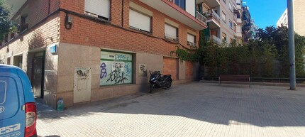 Local commercial dans Cornellà de Llobregat, Barcelona à louer Photo de l’immeuble– Image 2 sur 8